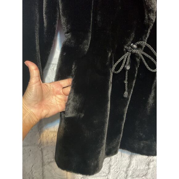 Tissavel of France Play Lord Excellent Condition Size M/L Faux Fur - Picture 4 of 8